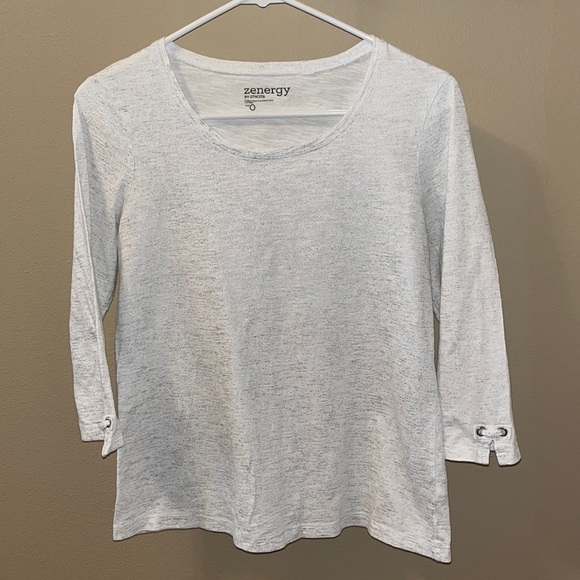 zenergy Tops - Zenergy  by Chicos Women’s White & Silver 3/4 sleeve Top size 0